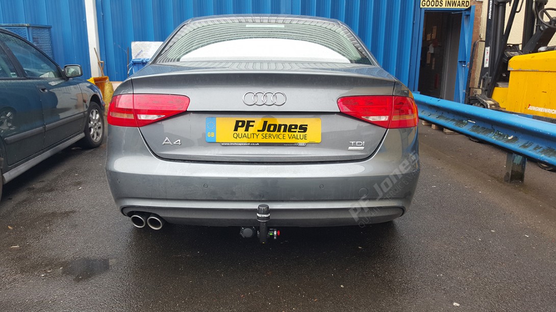 Audi A4 saloon 2015 detachable swan neck tow bar Westfalia 305445