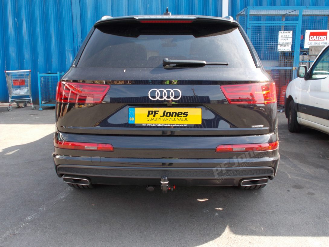 Audi Q7 Tow Bar Fitting 305437