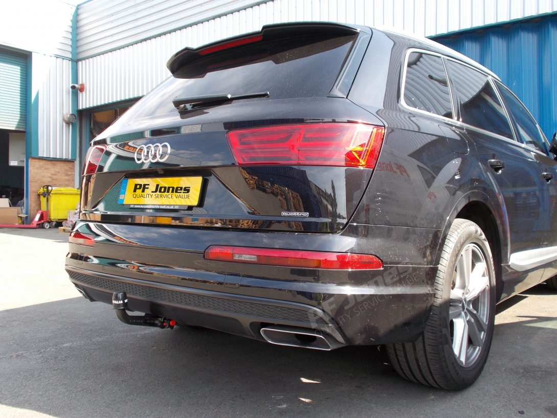 Audi Q7 Tow Bar Fitting 305437