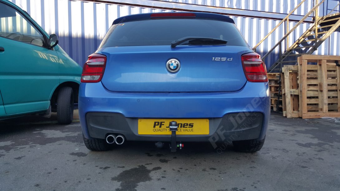 BMW 1 Series Hatchback Tow Bar Fitting 303317 | PF Jones