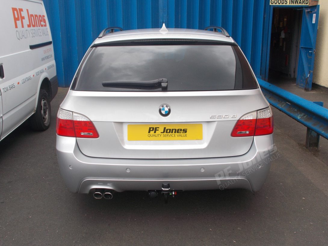 BMW 5 Series Estate Tow Bar Fitting 303294