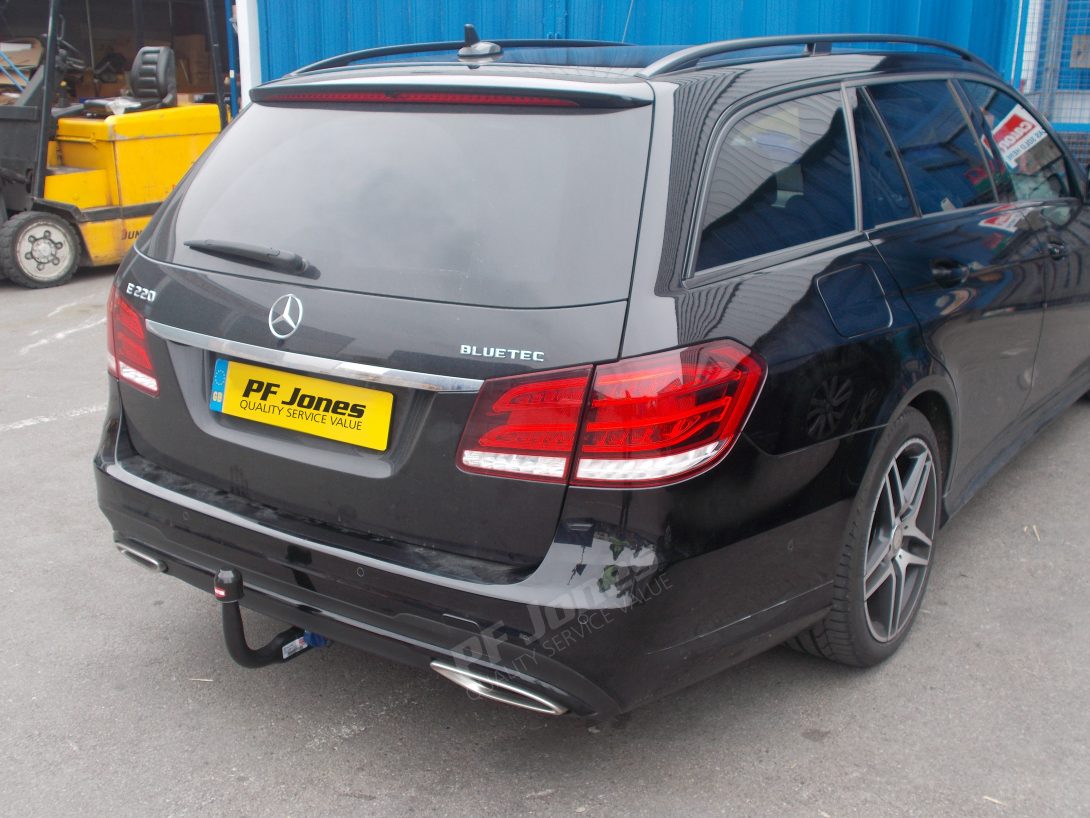 Mercedes E Class Estate Tow Bar Fitting MR49Q