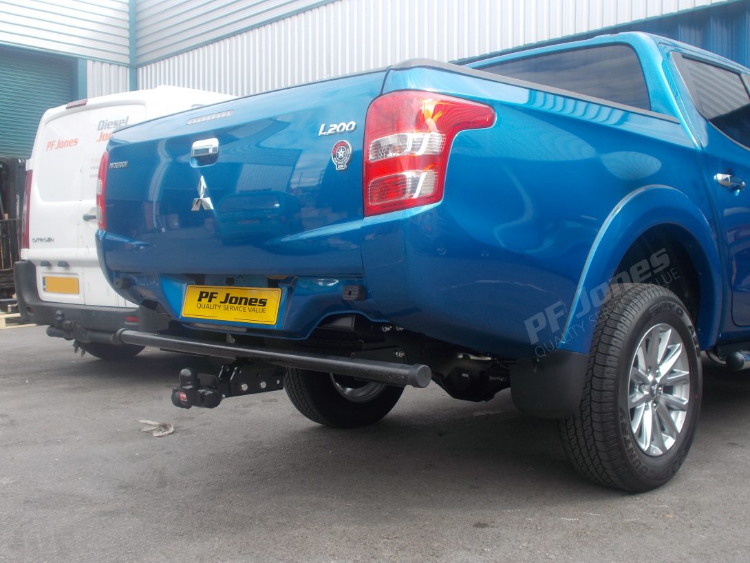 Mitsubishi L200 Towbar Fitting CL121B
