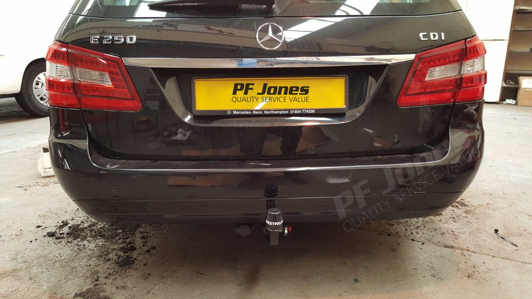 Mercedes E Class Estate Towbar Fitting 313373