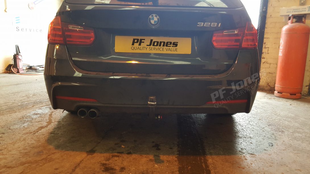 BMW 3 Series Estate Tow Bar Fitting 303352
