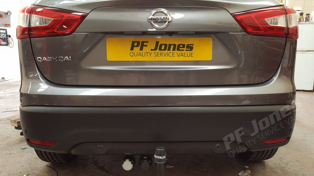 Nissan Qashqai Tow Bar Fitting 332319