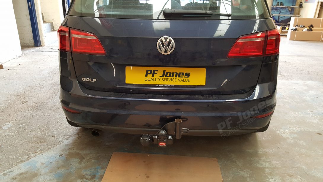 Volkswagen Golf Sportsvan Tow Bar Fitting VW83