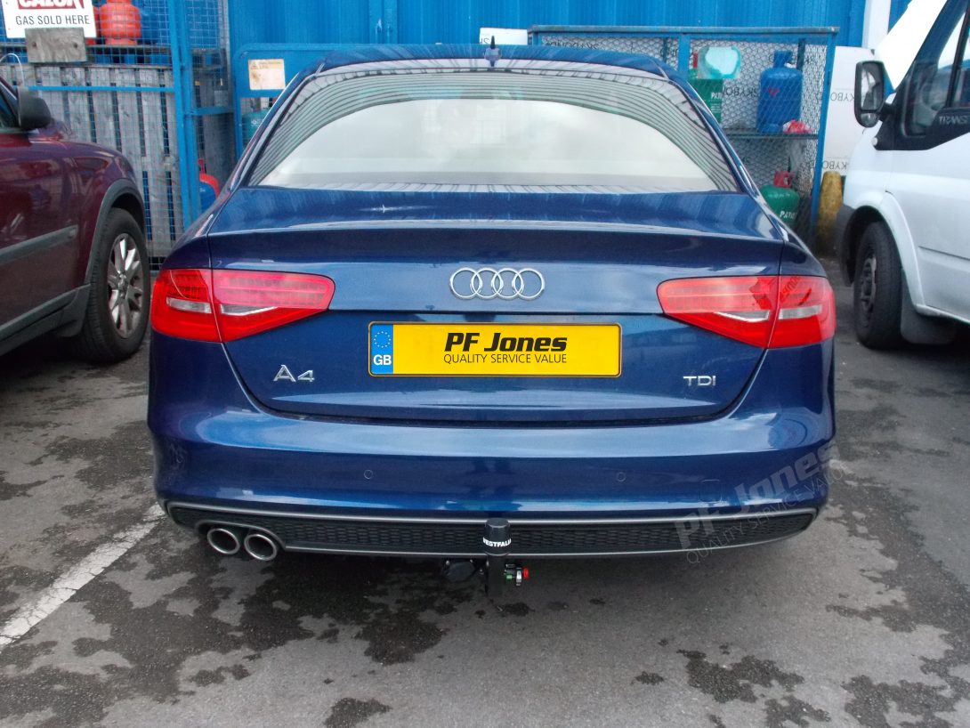 Audi A4 Saloon Tow Bar Fitting 305445