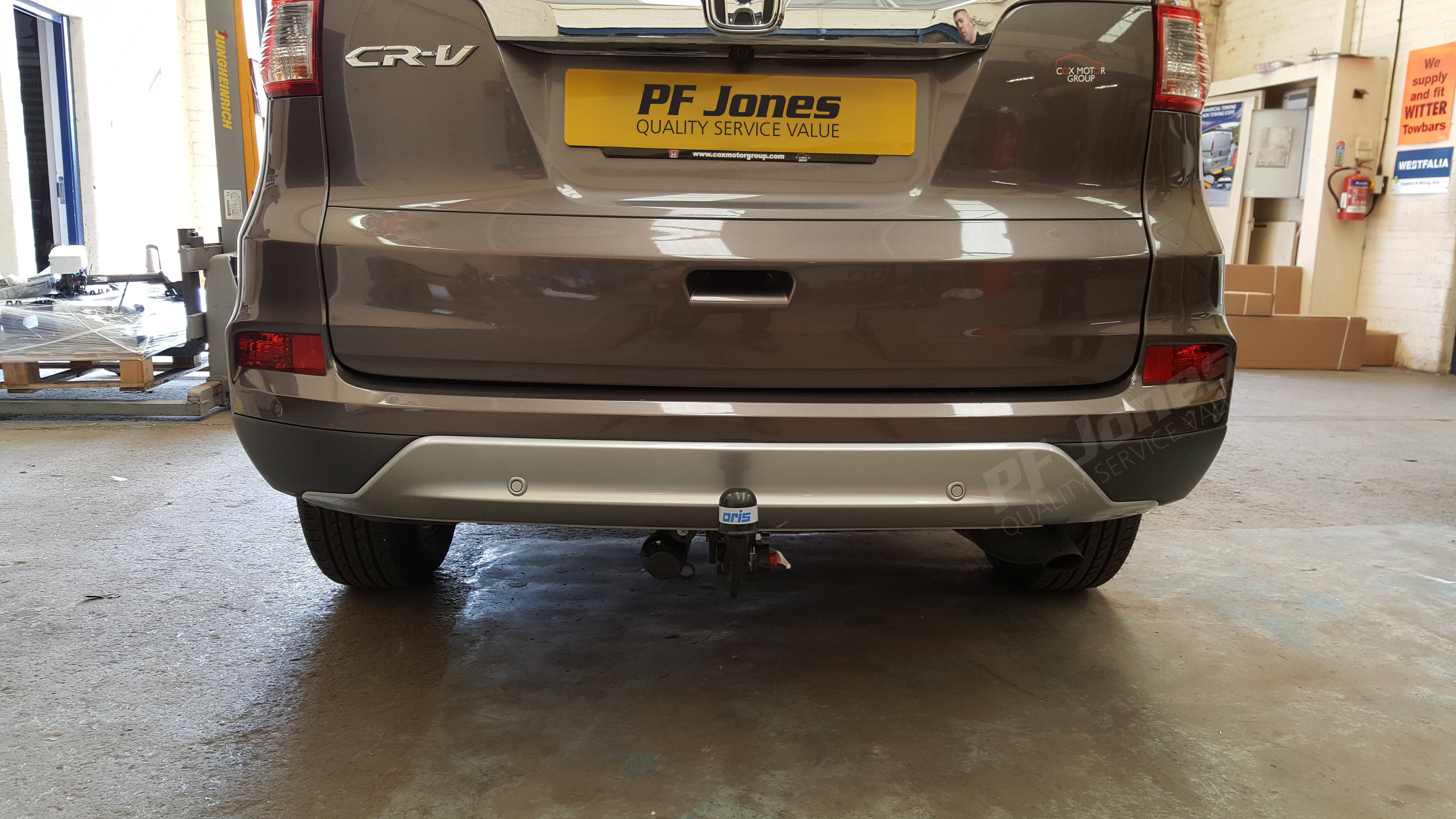 Honda crv towbar fitting deals