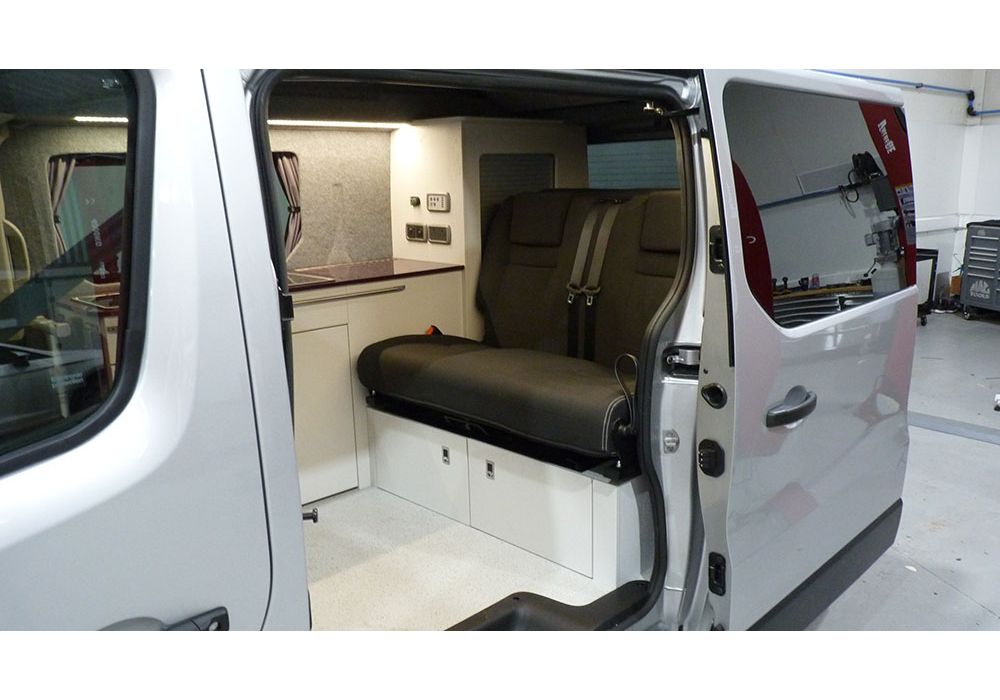 renault trafic camper conversion