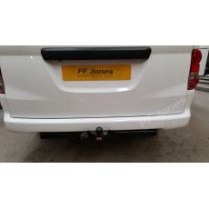 Nissan NV200 2009 on Witter Flange tow bar