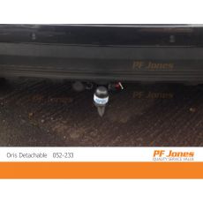 Kia Sportage Detachable Towbar Fitting Zoomed In