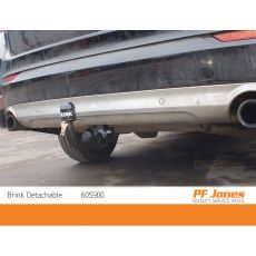 XC90 Towbar Neck Close Up