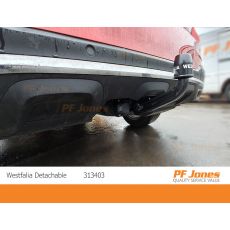 313403 Detachable Towbar Neck Close Up