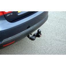 Volkswagen Jetta 2006 > Flange towbar