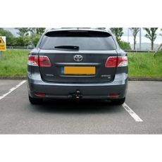 Toyota Avensis Estate 2009 > Flange towbar