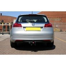 Vauxhall Insignia Sports Tourer 2009 > Flange tow bar