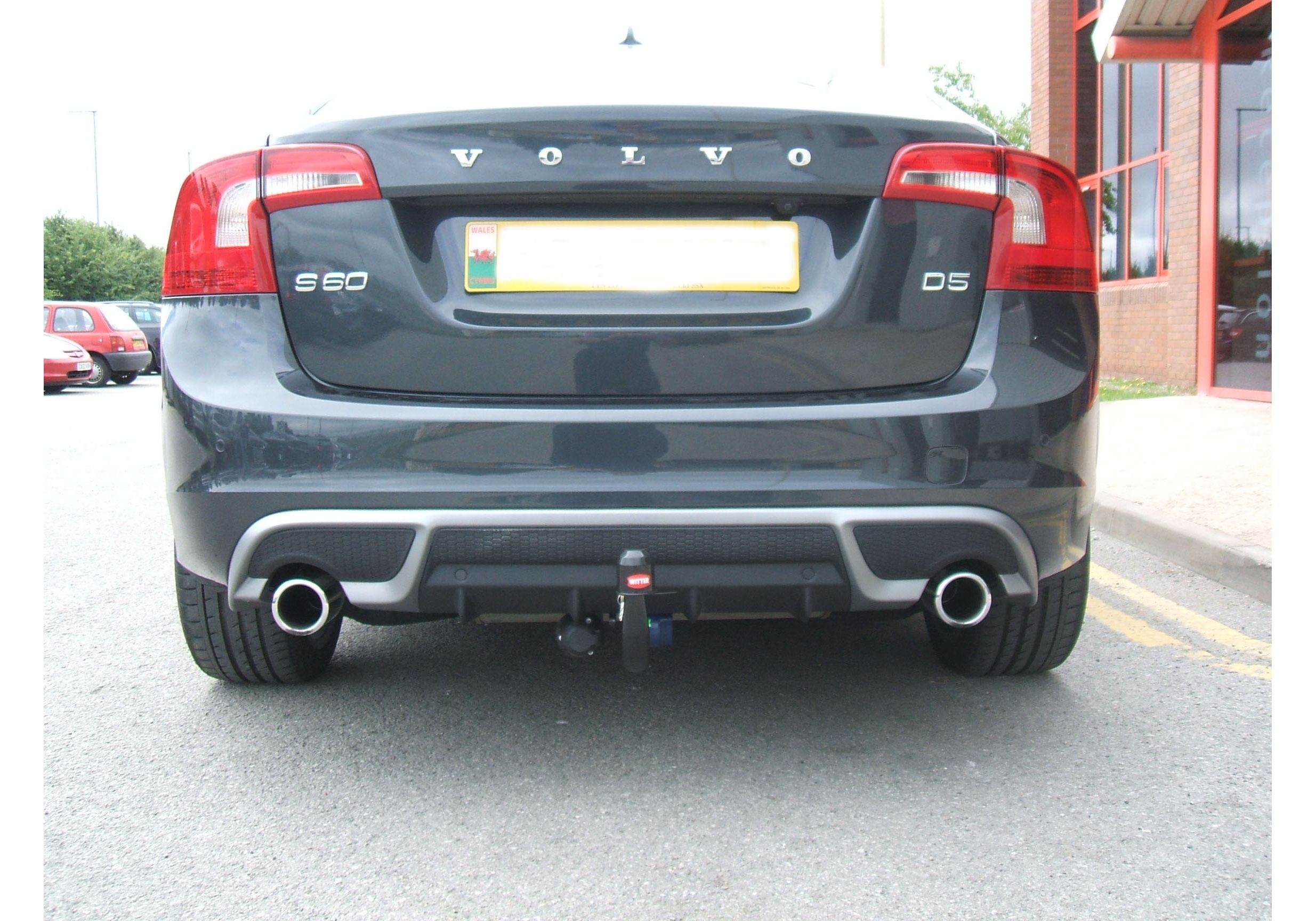 VOLVO S60 2000-2003 P26 Saloon Fixed Swan Neck Towbar with Electric Kit 13Pin 