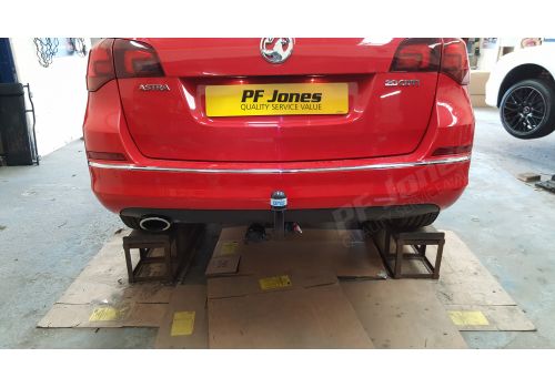 Vauxhall Astra J Sports Tourer 12/2010-10/2015 Oris Detachable Towbar