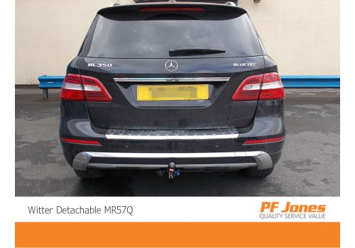 Mercedes ML 350 Witter Detachable Neck Fitted