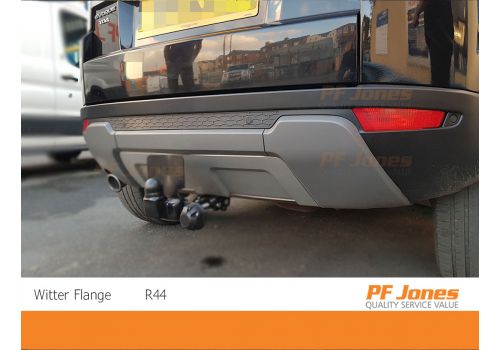 Landrover Evoque 2011-2018 Witter Flange Towbar R44 Close Up