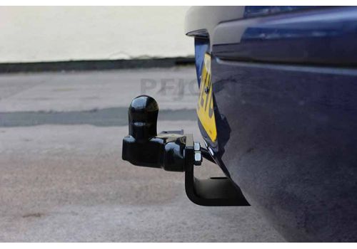 Vauxhall Corsa 2001-2006 Flange Towbar