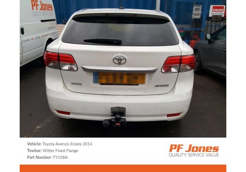 Toyota Avensis Estate 2009 > Flange towbar