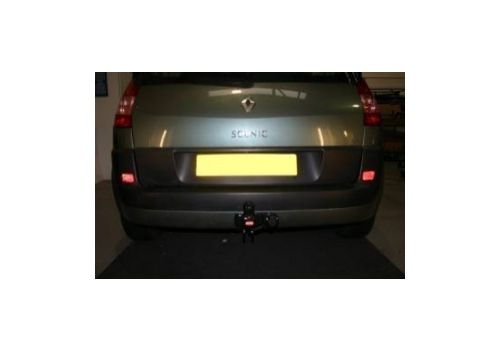 Renault Scenic 2003 > Flange Towbar